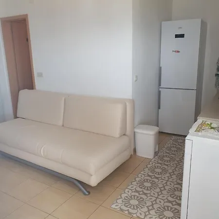 Paerla Apartment *