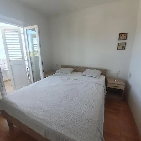 Paerla * Supetar